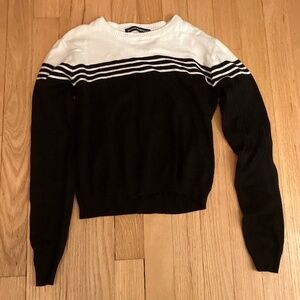 Small Brandy melville sweater